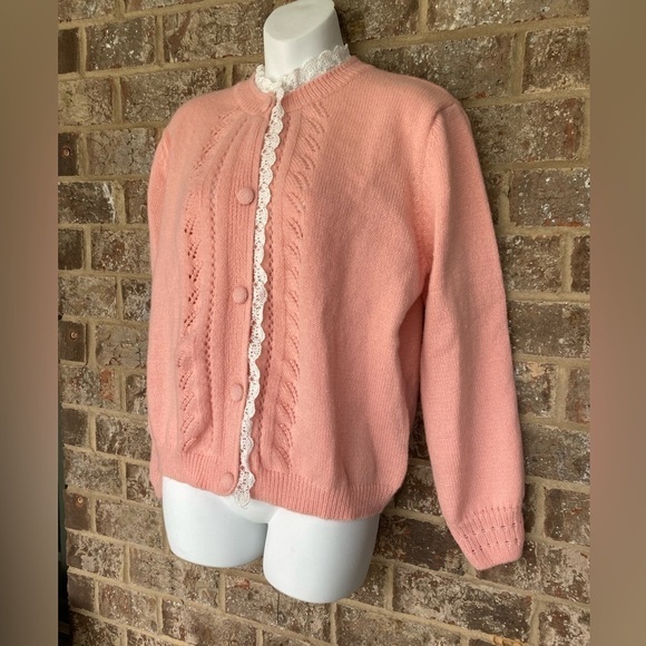 Noracora Pink knitted sweater with lace accents size Medium NWT Grandma - Picture 2 of 10